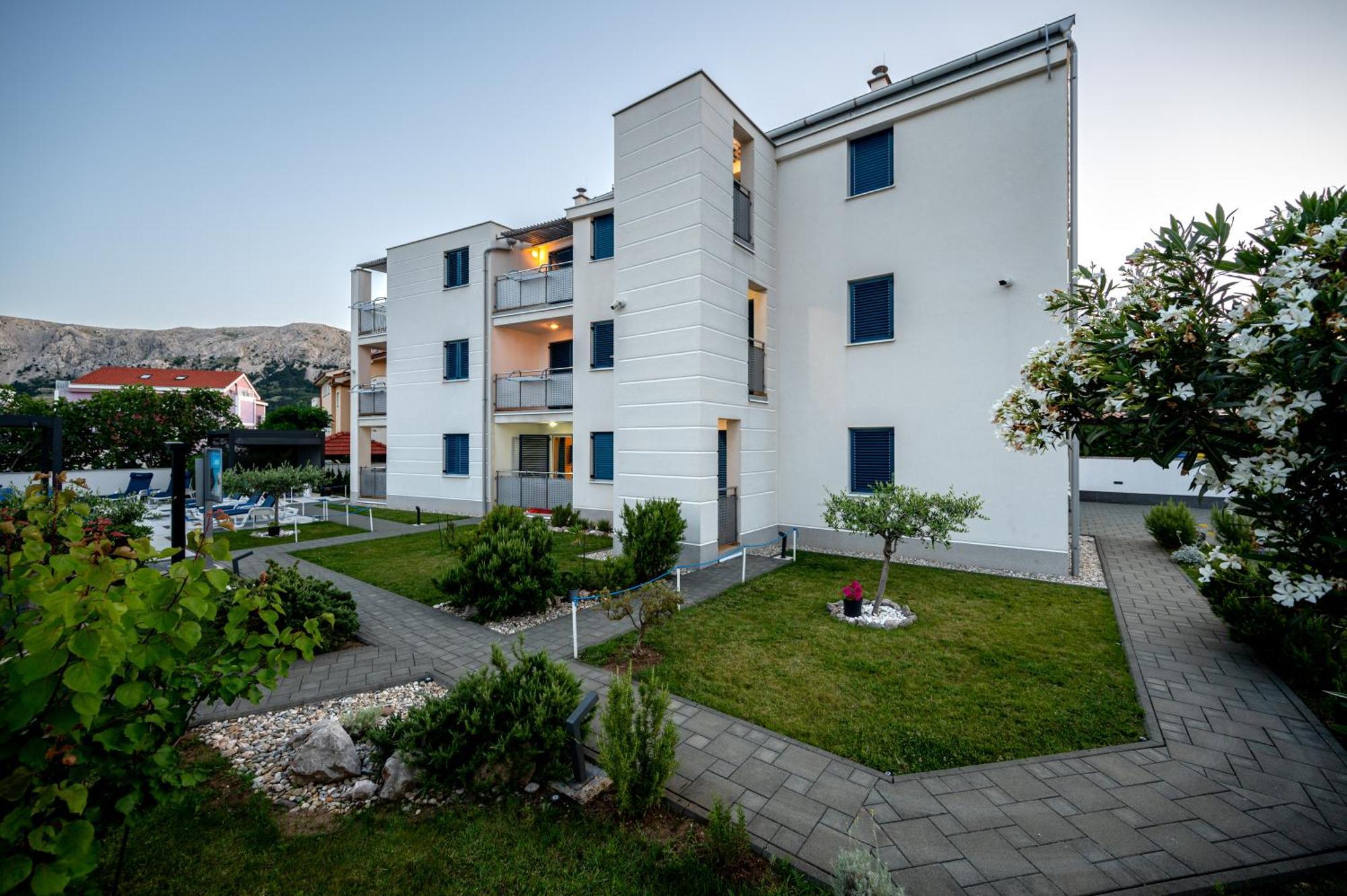 Adorami Apartments Башка Екстер'єр фото